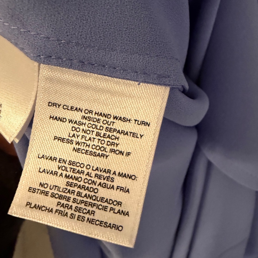 Anne Klein Silky no iron blouse - Picture 4 of 4